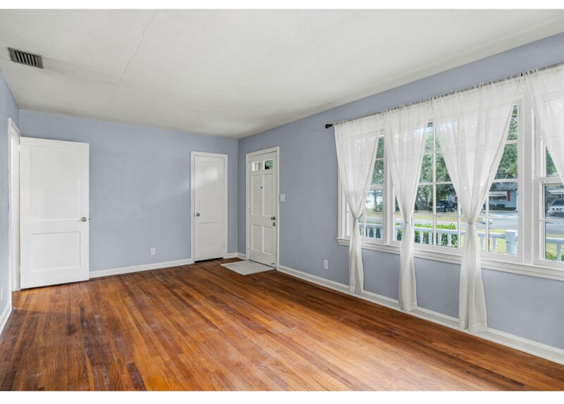 Building Photo - 3308 Kelwin Ave