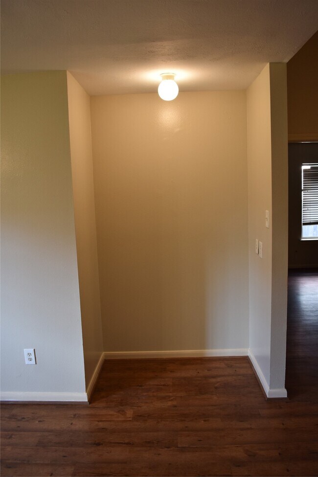 Building Photo - 5314 Tallowpine Terrace