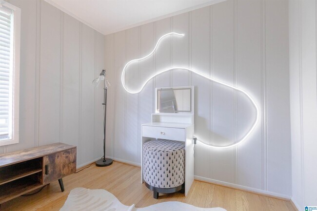 Building Photo - 1404 36th St N