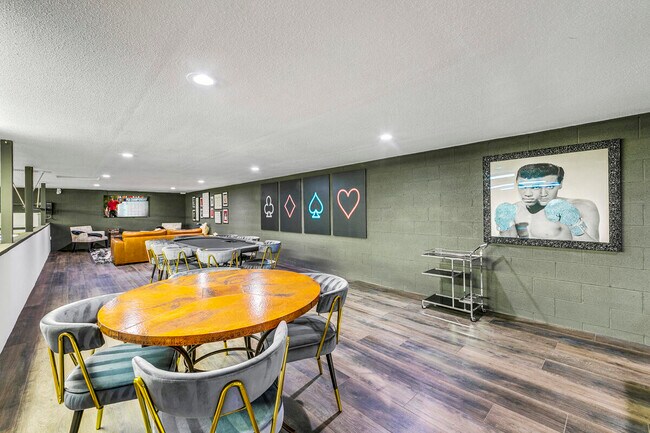 Building Photo - 41370 Sparkey Way