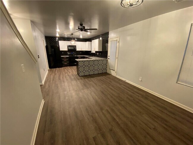 Building Photo - 764 Dove Tree Ln