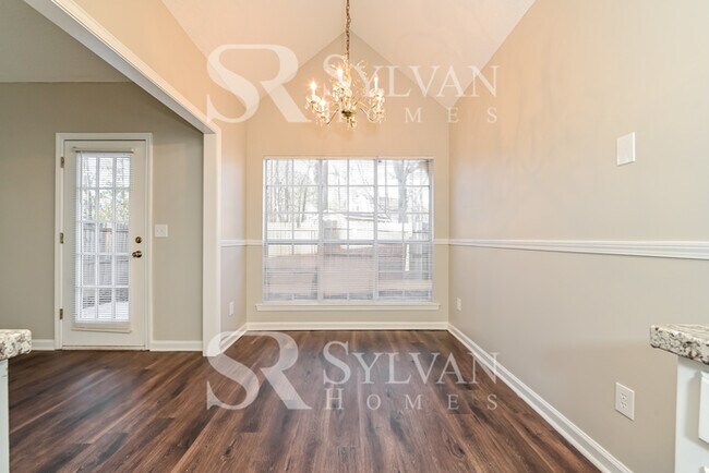 Building Photo - Prepare to be impressed by this 3 bedroom, 2 bathroom home