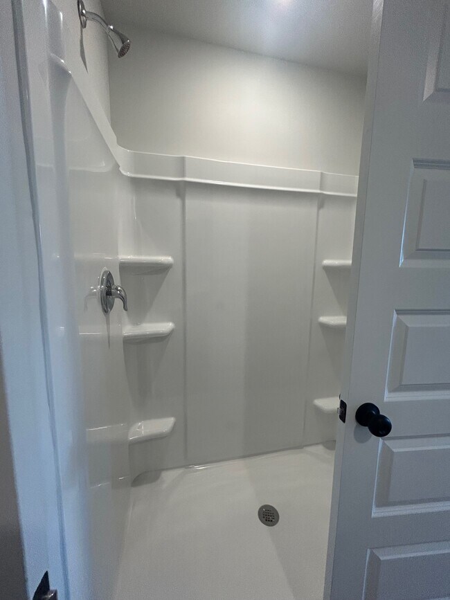 Building Photo - 321 Sweet Vernal St