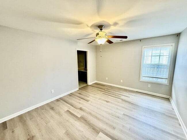 Building Photo - 2904 Wilson Dr NW