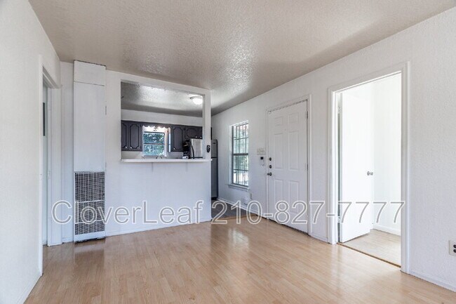 Building Photo - 317 Kashmuir Pl