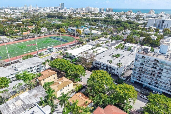Building Photo - 1024 Lenox Ave.