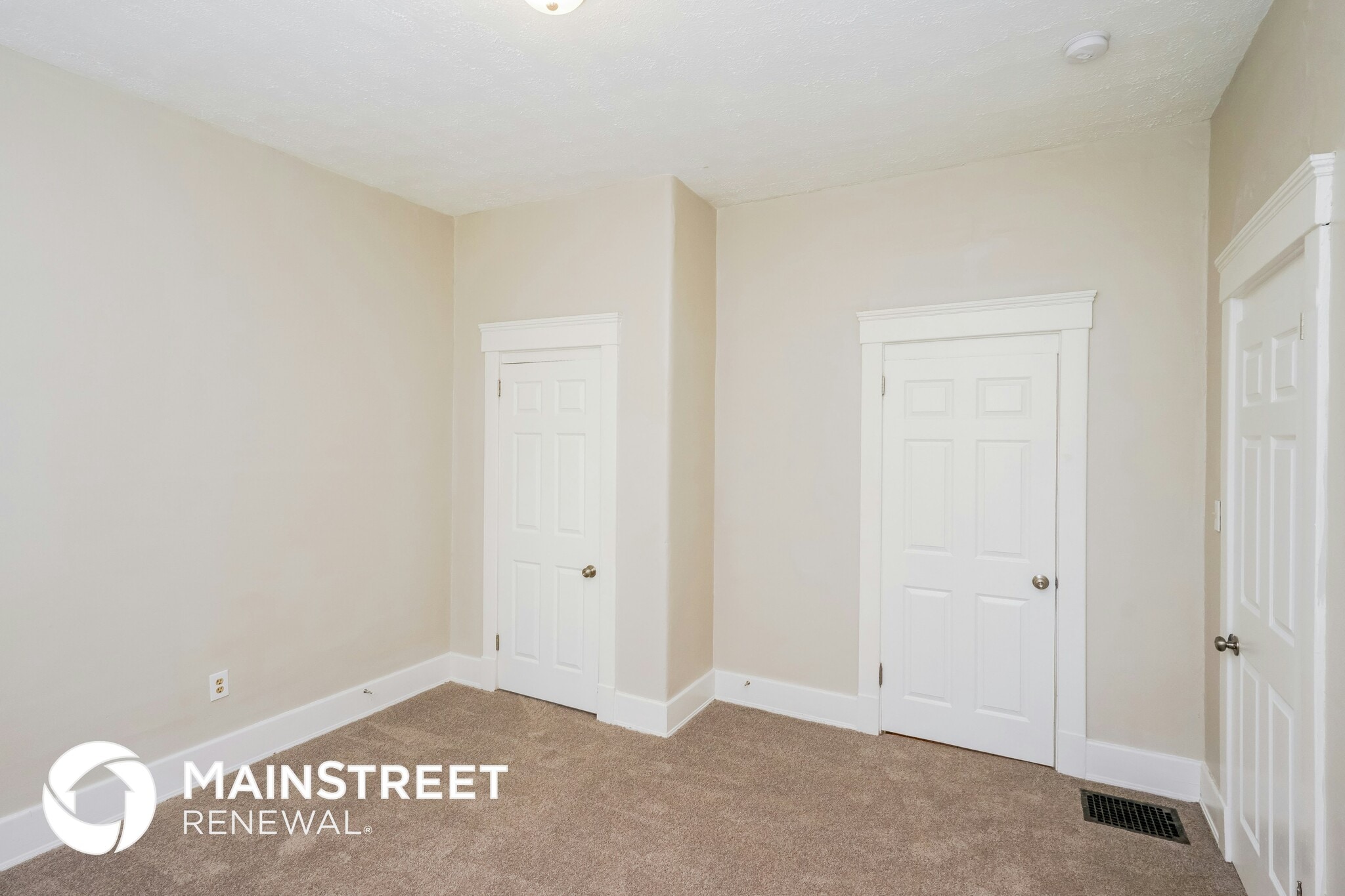 Building Photo - 1827 Osage Ave