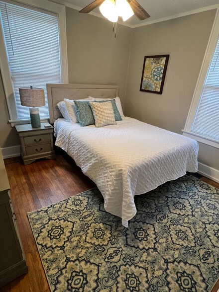 Building Photo - 156 Wolford St