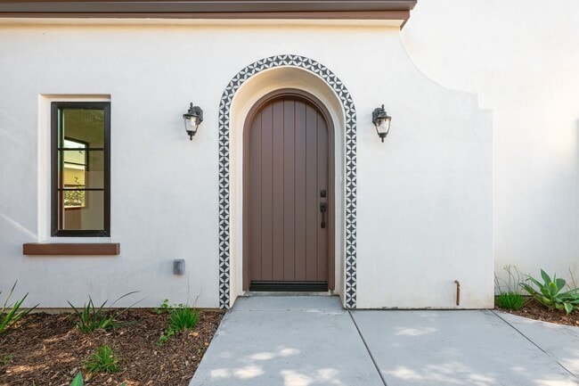 Building Photo - Brand-New Luxury Townhomes in Arcadia’s Top School District