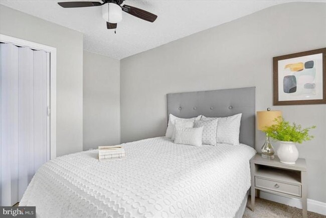 Building Photo - 403 Edmunds Way