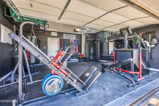 Building Photo - 1621 Sam Dominguez St