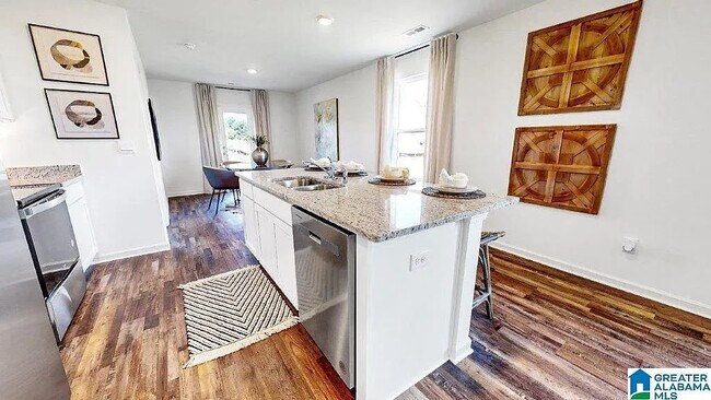 Building Photo - 595 Sterling Pl