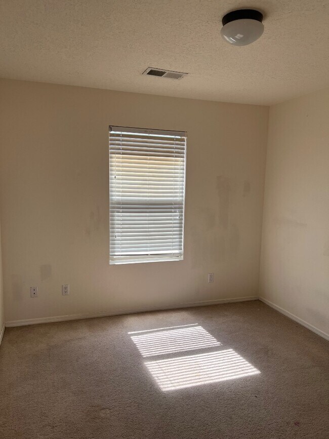 Building Photo - 9219 Colima Ave NW