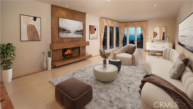 Building Photo - 984 La Cresta Pl