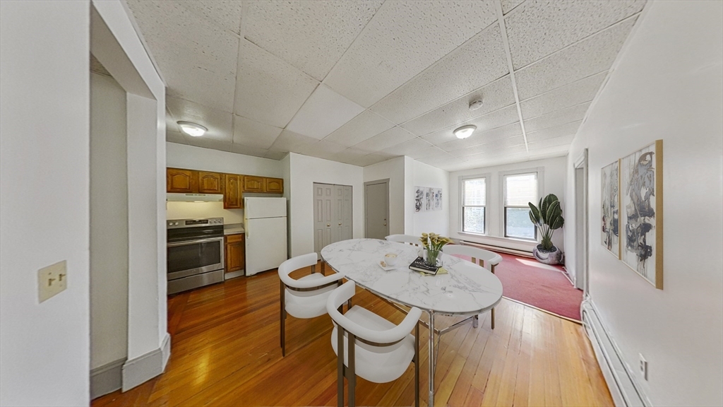 Building Photo - 1536 Tremont St