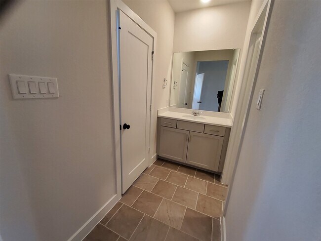 Building Photo - 20814 Flat View Dr