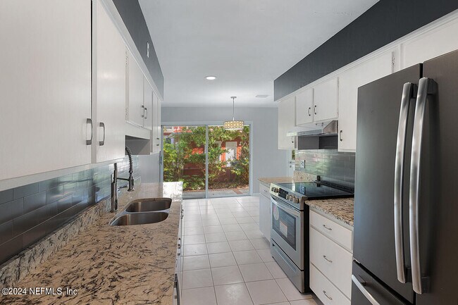 Building Photo - 185 San Juan Dr