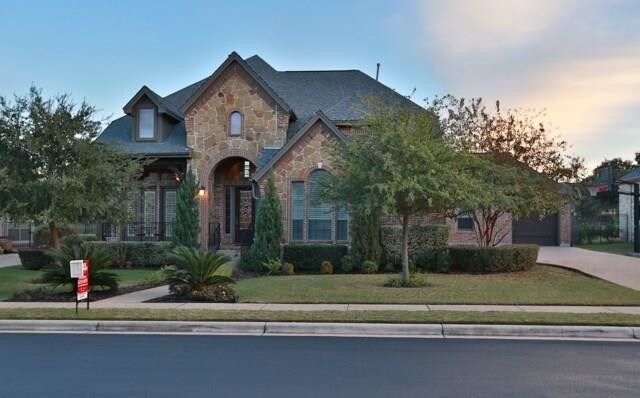 Building Photo - 10500 Avery Club Dr