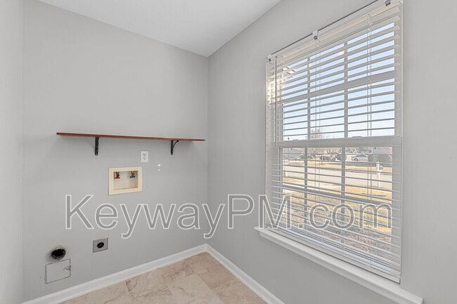 Building Photo - 110 Fox Haven Dr