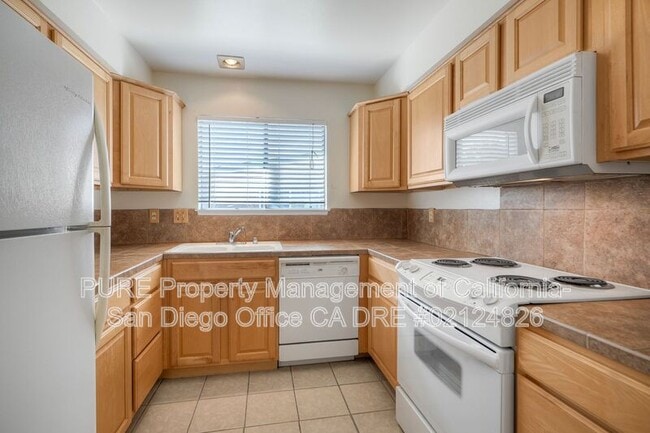 Building Photo - 3750 Mt Vernon Ave