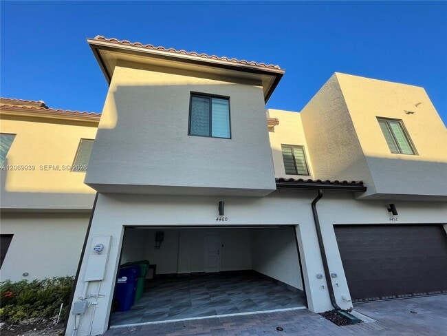 Building Photo - 4460 NW 83rd Ave