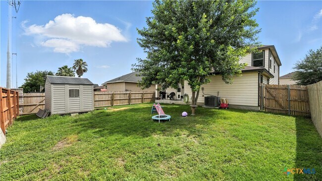 Building Photo - 208 Gatewood Clf