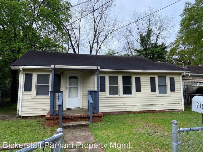Primary Photo - 2 br, 1 bath House - 2406 Clover Lane