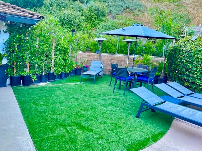 Building Photo - 1907 Maginn Dr