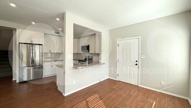 Building Photo - 14452 S 40th St