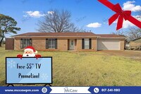 Building Photo - 308 E Fairlane Dr