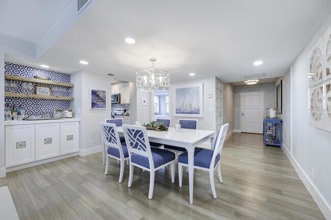 Building Photo - 1701 S Flagler Dr