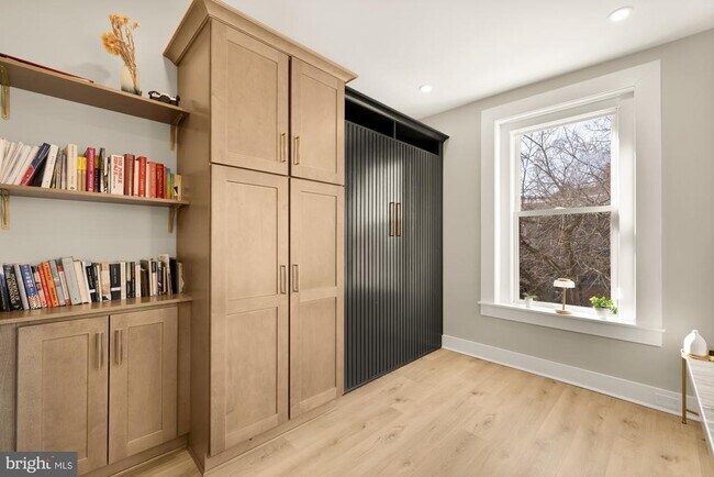 Building Photo - 1634 S St NW