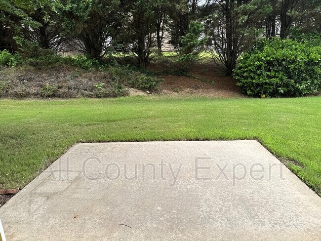 Building Photo - 6020 Falls Landing Dr