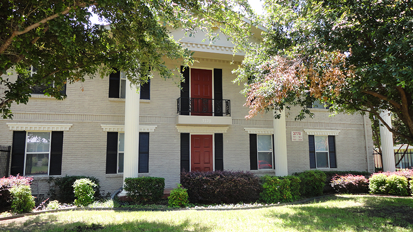 Primary Photo - Amherst Oaks