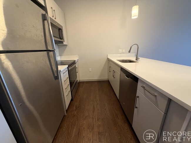 Building Photo - 26 Marion St