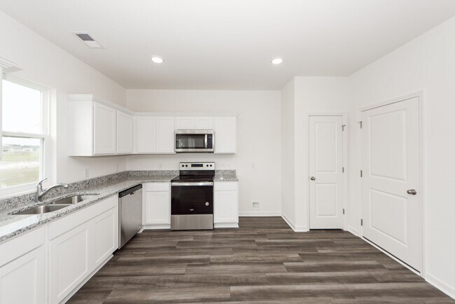 Building Photo - 543 Polaris Wy