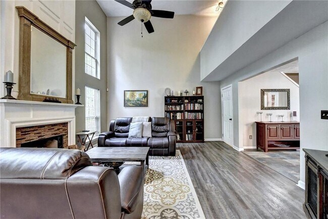 Building Photo - 3680 Oak Park Dr