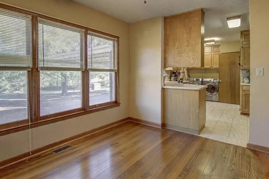 Building Photo - 4811 Cook Rd SW