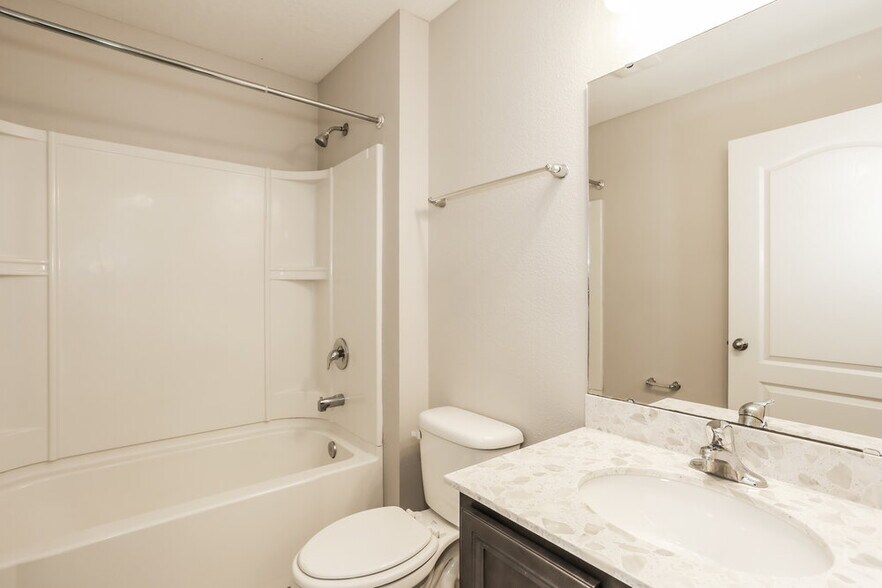 Building Photo - 4149 Fishing Creek Ln