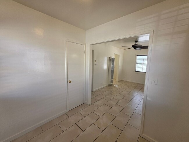 Building Photo - 1+ 1 Bed 1 Bath Cottage in San Jacinto $1425.00