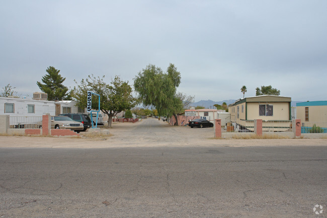 Front of Mobile Home Park - Palomino Mobile Home Community