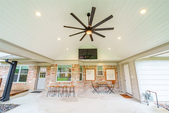 Building Photo - 13018 Wincrest Ct