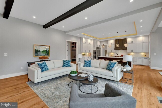 Building Photo - 1100 Balls Hill Rd