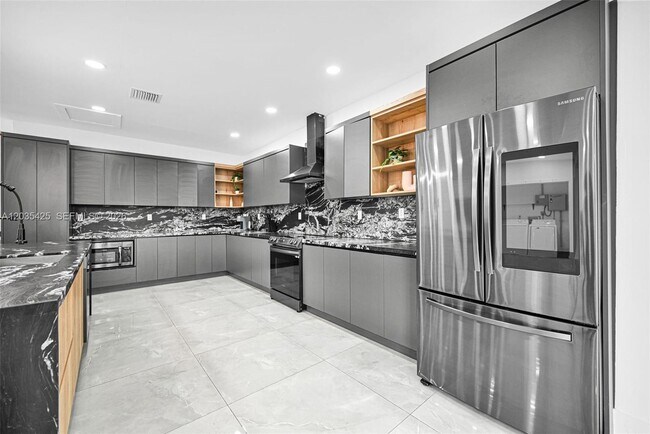 Building Photo - 112 NW 53rd St