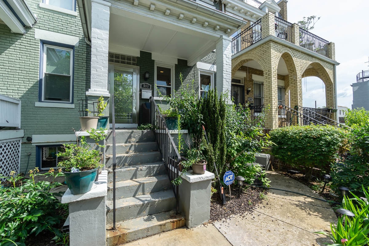 front - 503 Columbia Rd NW