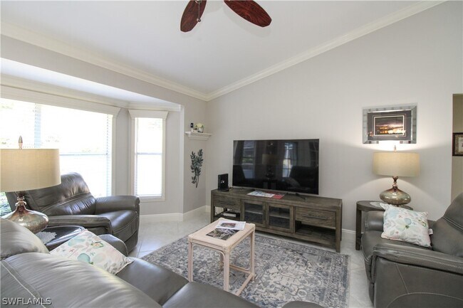 Building Photo - 333 Wentworth Ct