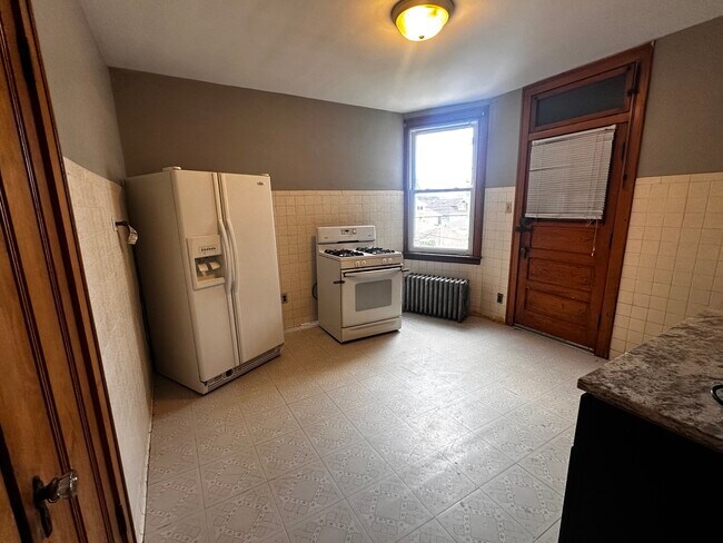 Building Photo - 5256 W Wolfram St