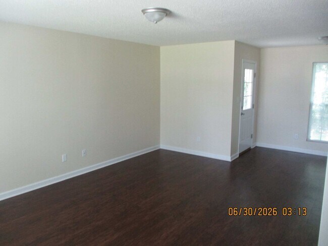 Building Photo - 207 Cloud Ln
