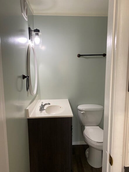 Bathroom - 120 Sibben St