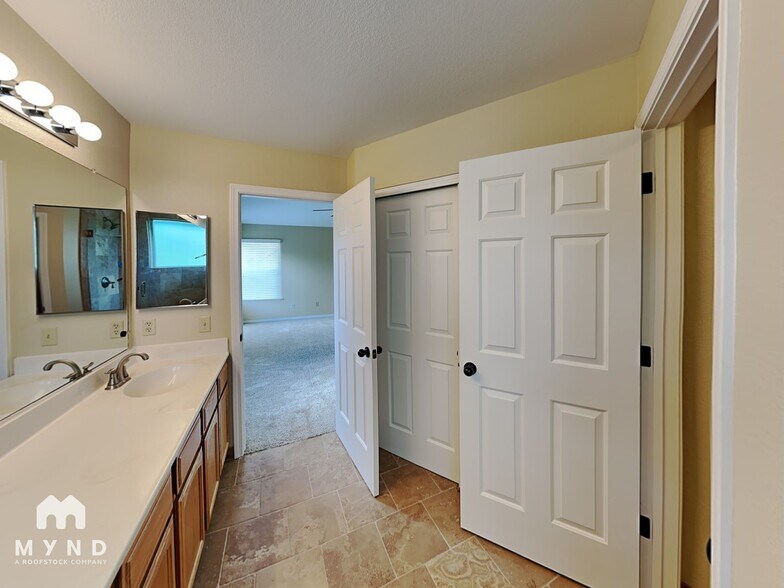 Building Photo - 4507 Highcrest Dr